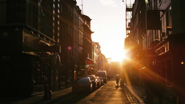Symbolbild zum Thema LPI-NDH: Einbrecher entwenden Deko- und Luftdruckwaffe