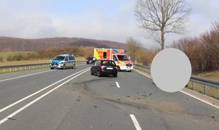 Betrugsmasche mit falschen Polizisten im Kreis Höxter: Senioren verlieren hohe Geld- und Schmuckwerte Polizeiwagen der Kreispolizeibehörde Höxter