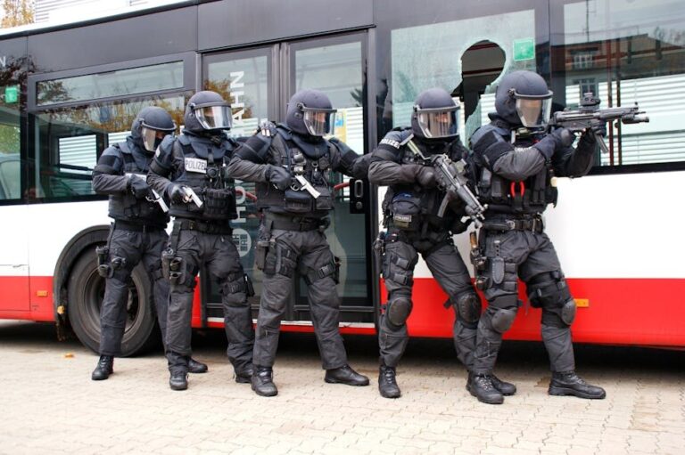 Symbolbild zum Thema POL-PDTR: Straßenverkehrsgefährdung und Unfallflucht