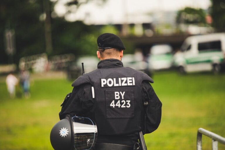 Unfallgeschehen, Trunkenheitsfahrten und Sachbeschädigungen im Rems-Murr-Kreis: Polizei zieht Bilanz zum Wochenende Symbolbild zum Thema POL-AA: Rems-Murr-Kreis: Unfälle und Unfallflucht, Trunkenheitsfahrt, illegale Müllablagerung, Sachbeschädigung, versuchter Einbruch, u.a.