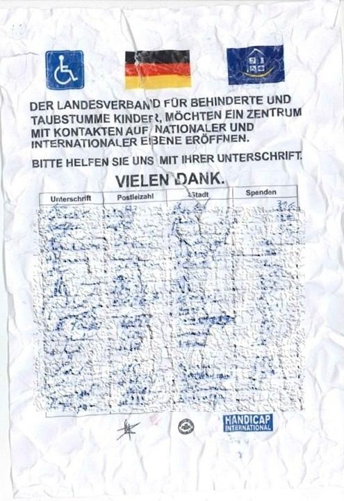 LKW missachtet rote Ampel: Zusammenstoß mit PKW in Weimar verursacht Totalschaden Polizeiwagen vor Einkaufsmarkt in Glan-Münchweiler